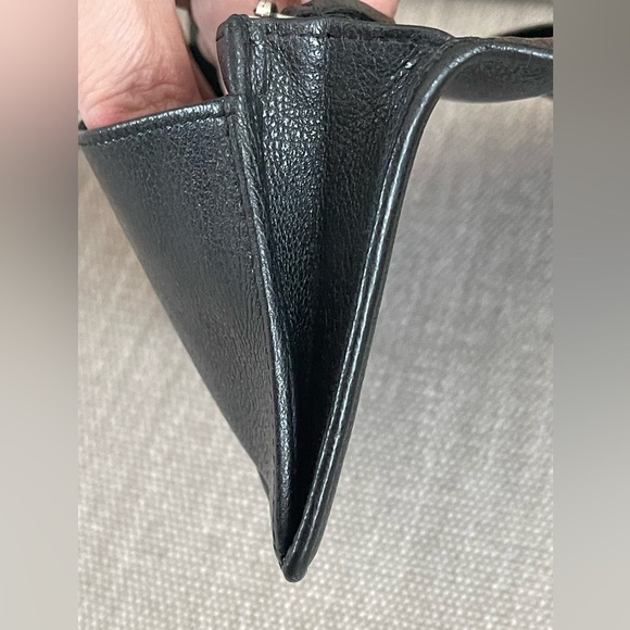 ⭐️COA⭐️CHANEL Long wallet⭐️Butterfly Camellia COCO Mark Calf-Skin⭐️Gorgeous⭐️ - Picture 9 of 13